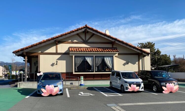 炭焼きレストラン・さわやか　店舗外観