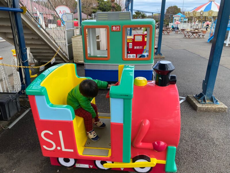 伊豆ぐらんぱる公園の遊具（電車の乗り物）